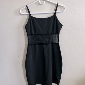 Black bodycon dress